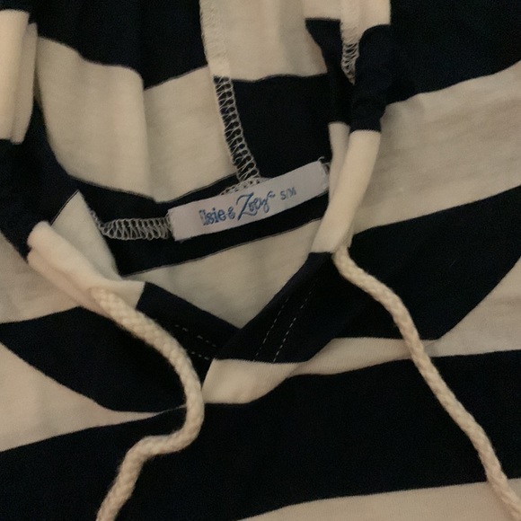 Blue and white beach cover up - Picture 2 of 2